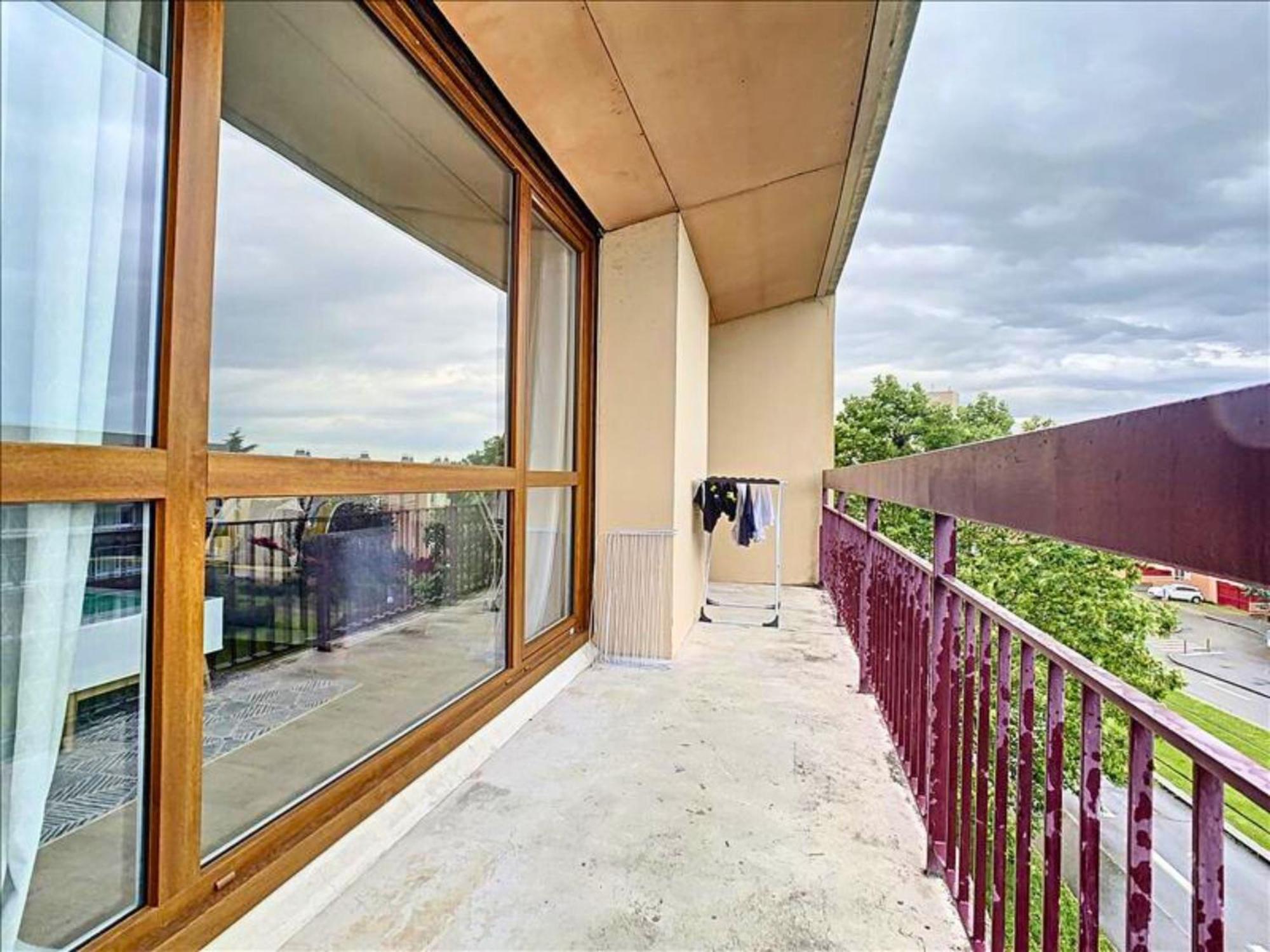 Ideal Groupe - Grands Espaces - 4 Chambres - Parking Gratuit - Proche Centre, Gare & Transports - Wifi - Offre Special De Reduction Jusqu'A -50 Le Mans Exterior foto