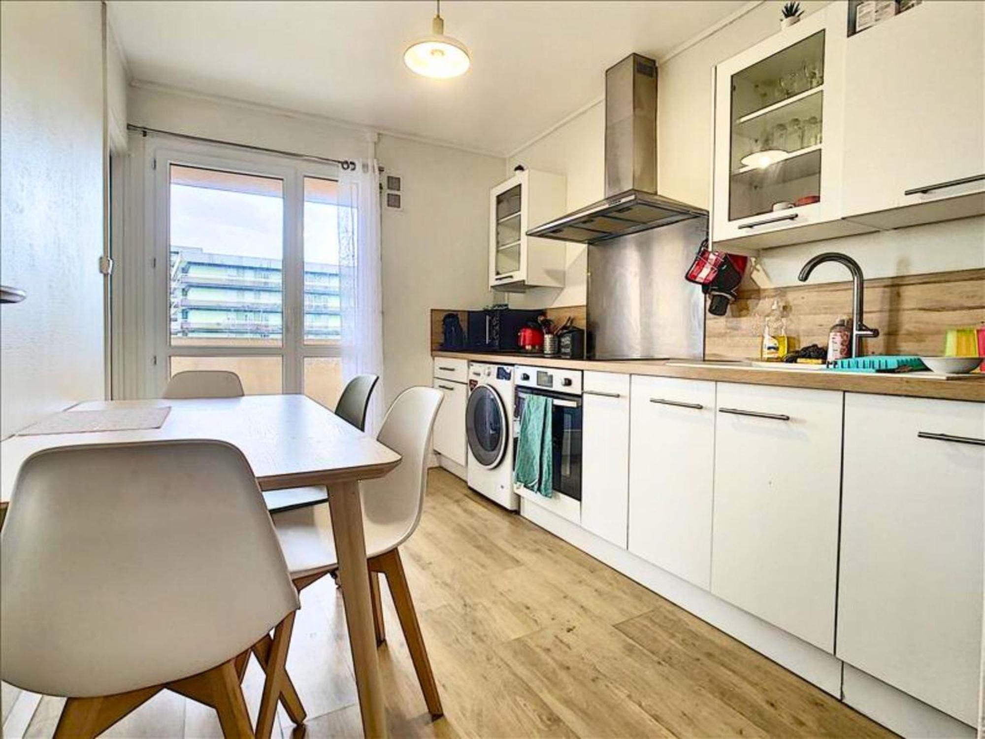 Ideal Groupe - Grands Espaces - 4 Chambres - Parking Gratuit - Proche Centre, Gare & Transports - Wifi - Offre Special De Reduction Jusqu'A -50 Le Mans Exterior foto